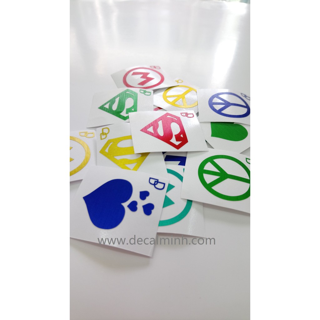 Decal tem sticker nhôm xước trang trí dán xe, điện thoại