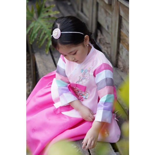 Hanbok cho bé gái