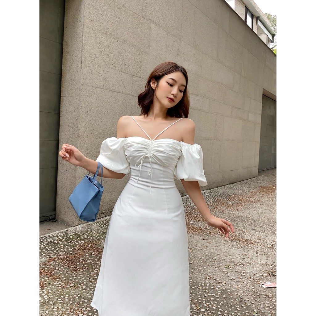 Đầm dây rút RECHIC tay phồng Mina màu trắng | BigBuy360 - bigbuy360.vn