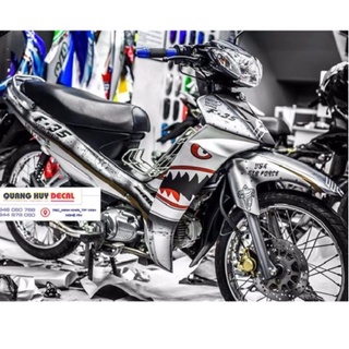 Tem trùm xe sirius xám cá mập, độ team dán phủ decal xe máy spark giá rẻ đẹp