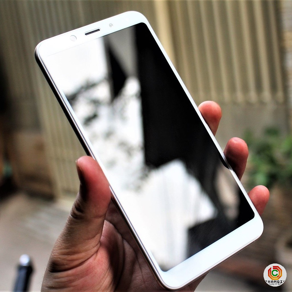 Xiaomi Redmi 5 Plus _ Cường lực full màn 5D full keo, không chấm liti, không loang dầu,màn sáng, cảm ứng mượt
