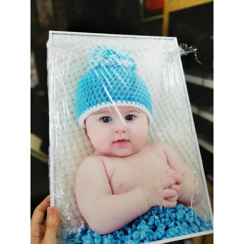 Tranh treo tường em bé đáng yêu cho Mẹ Bầu ngắm chất liệu vải canvas hoặc bóng kiếng mica khổ lớn nhiều kích thước