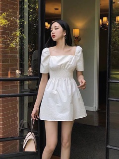 ĐẦM NHÚNG EO CỔ VUÔNG_ĐẦM KIỂU NHÚNG EO