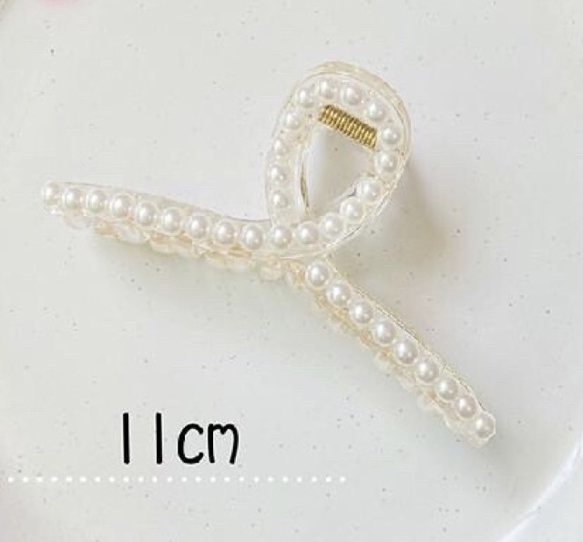 Kẹp tóc càng cua đính ngọc trai nhân tạo hot trend