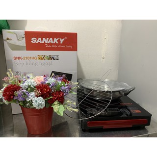 Bếp hồng ngoại cảm ứng Sanaky SNK-2101HG - 2000W (Tặng kèm nồi lẩu và vĩ nướng)