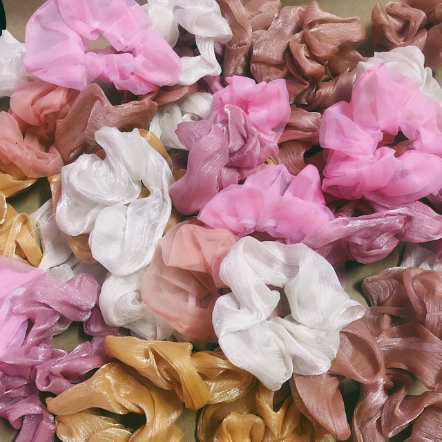 Scrunchies lấp lánh