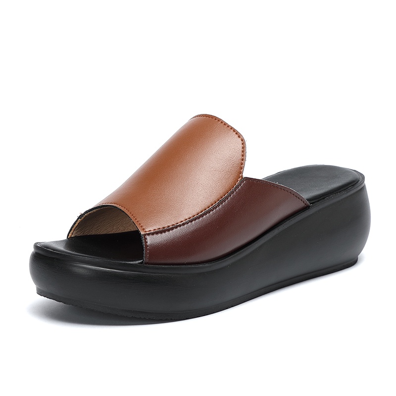 ❡Sandals and slippers women s summer wear leather wedge with mother slippers, ladies mid-heel platform leather drag middle-aged full-leather sandals