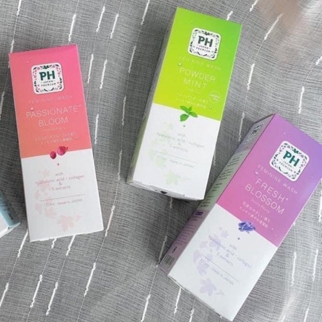 Dung Dịch Vệ Sinh Phụ Nữ Siêu Thơm Ph Care Nội Địa Nhật 150ml