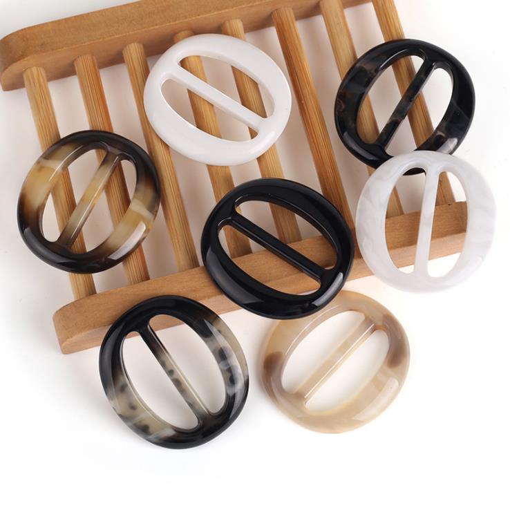 1 Khóa Thắt Lưng Nhựa Hình Oval