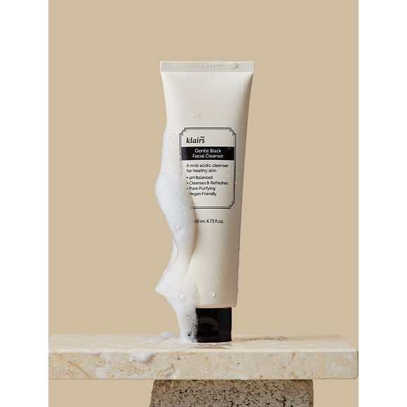 Sữa rửa mặt Klairs Gentle Black Facial Cleanser 140ml