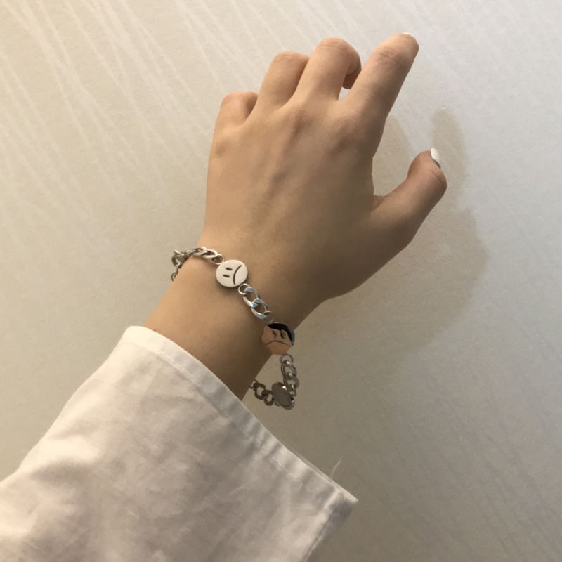 Vòng Tay Mạ Bạc Hình Mặt Cười Dễ Thương