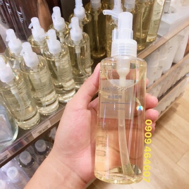 Dầu tẩy trang Muji cleansing oil sensitive (Made in Japan)