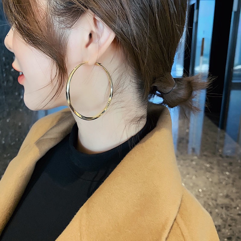 Bông tai nữ khuyên tròn nhiều kích thước bền màu không gỉ 489