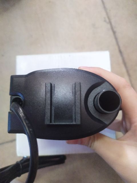 Máy bơm C-04. Máy bơm bể cá Camry. Máy thay cho bể đúc CAMRY của TQ