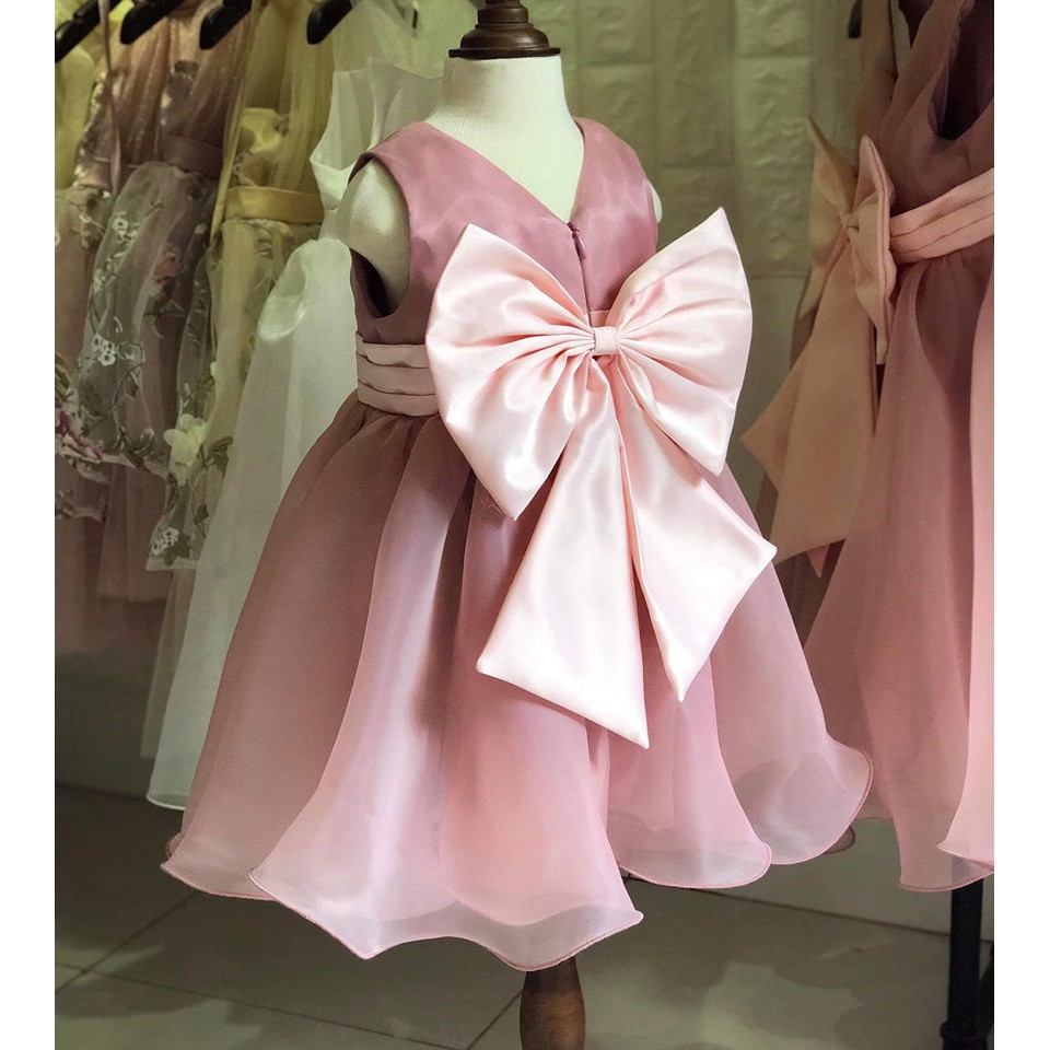 Váy đầm công chúa thiết kế bồng bềnh cho bé yêu