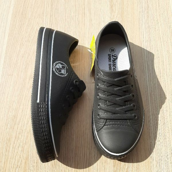 GIÀY NHỰA THỂ THAO NAM NỮ