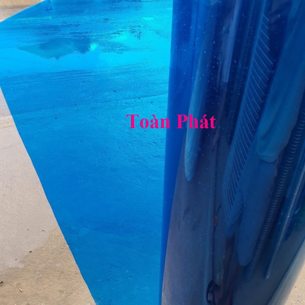 (Khổ cao1.22m x dày 0.8 zem) tấm nhựa phẳng poly lấy sáng màu xanh