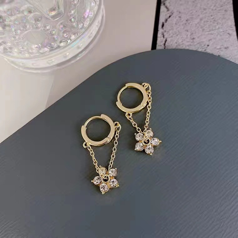 Đôi khuyên tai hình hoa đính đá thời trang dành cho nữ