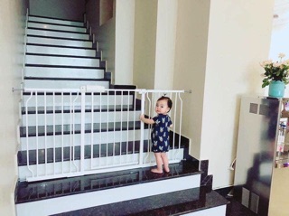 Thanh chắn cầu thang, chặn cửa