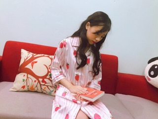 Váy ngủ lụa hình quả dâu( ảnh thật+có sẵn)