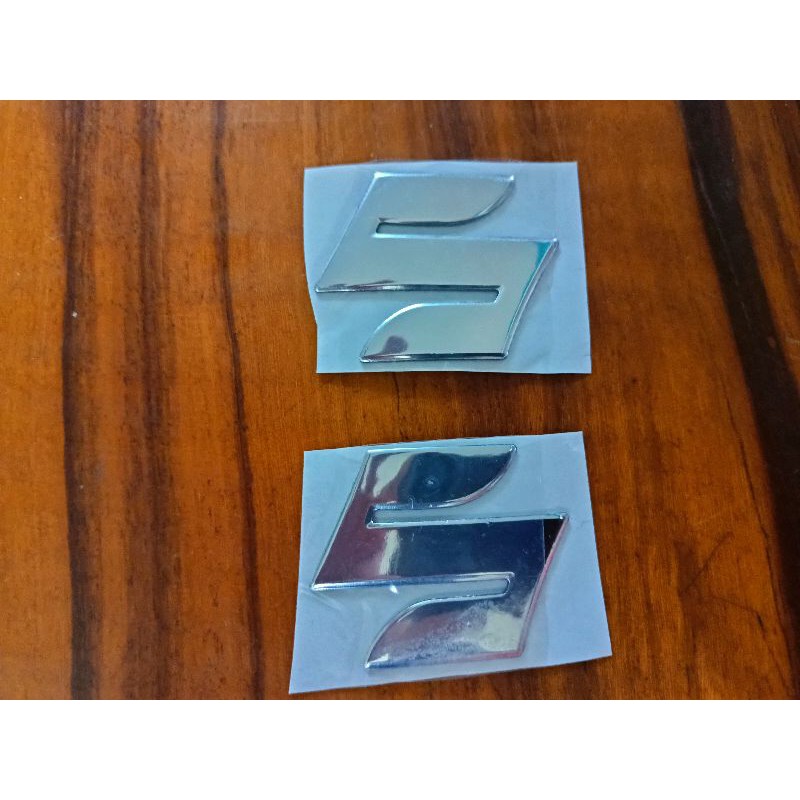 Bộ 2 chữ nổi S 5cm crôm bóng