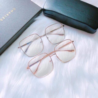 Kính gọng trắng