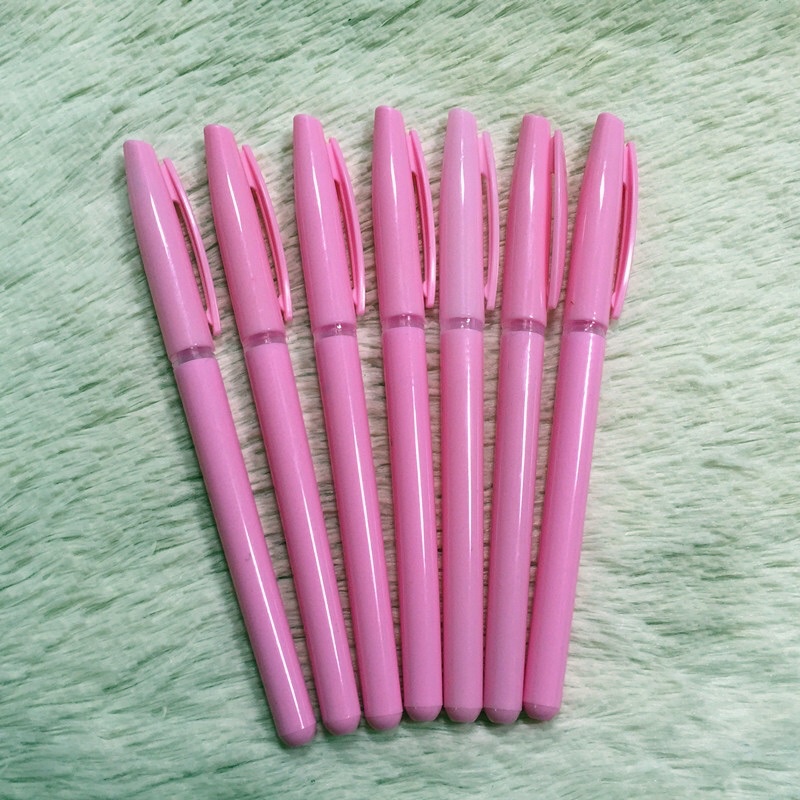 Vỏ bút thay ruột nhiều màu