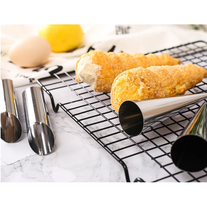 Khuôn bánh sừng trâu, inox hình tháp và vạt xéo