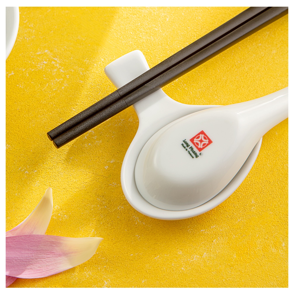 Kê đũa thìa sứ Long Phương- dụng cụ bàn ăn cao cấp