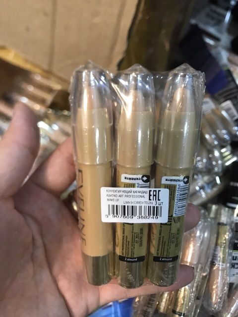 Bút Che Khuyết Điểm Eveline, che phủ 24h | BigBuy360 - bigbuy360.vn