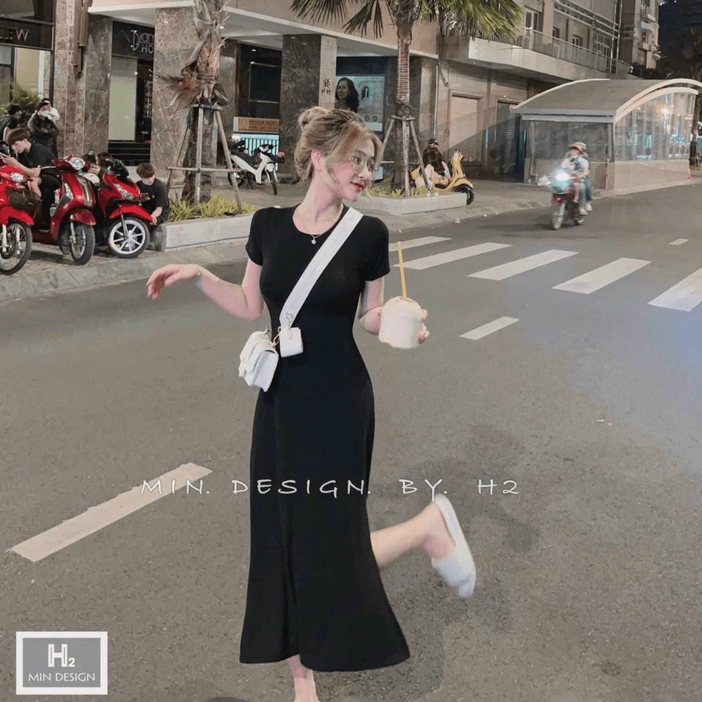 Đầm thun trơn basic xẻ tà, đầm đen cổ tròn ôm body dáng dài đơn giản dạo phố trẻ trung