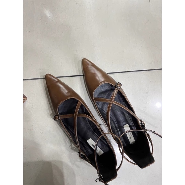 Giày búp bê đan dây chéo