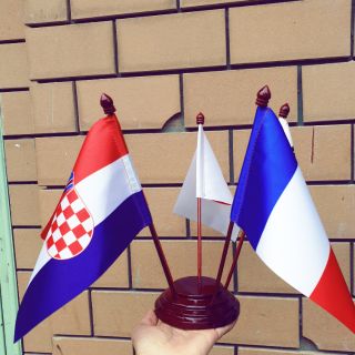 Đế cắm cờ để bàn 5 nước