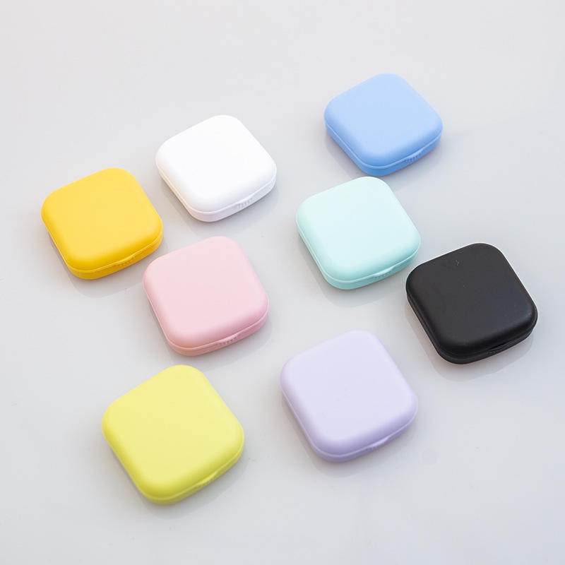 Hộp Đựng Kính Áp Tròng Mini Có Gương Soi Tiện Lợi
