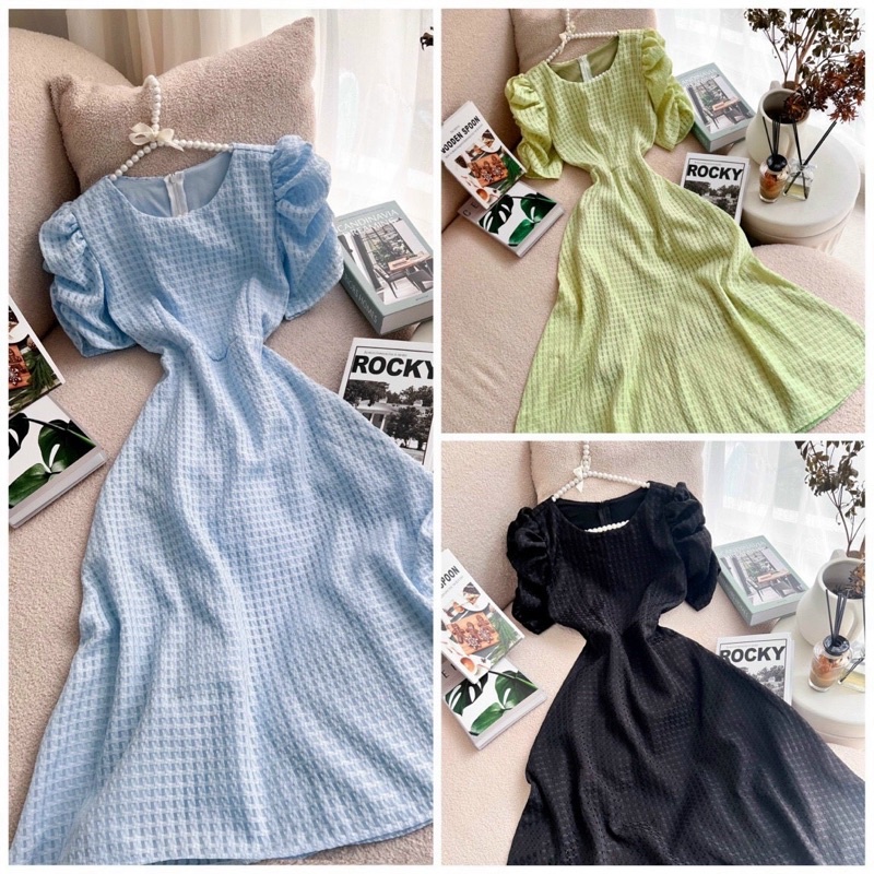Đầm midi xoè tay nhún bồng xốp ô vuông