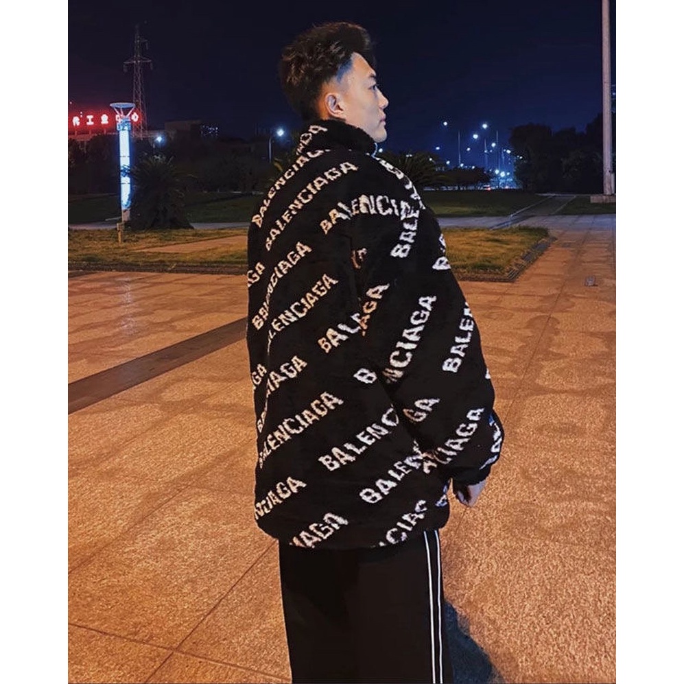 Áo khoác lông BALENCIAGA