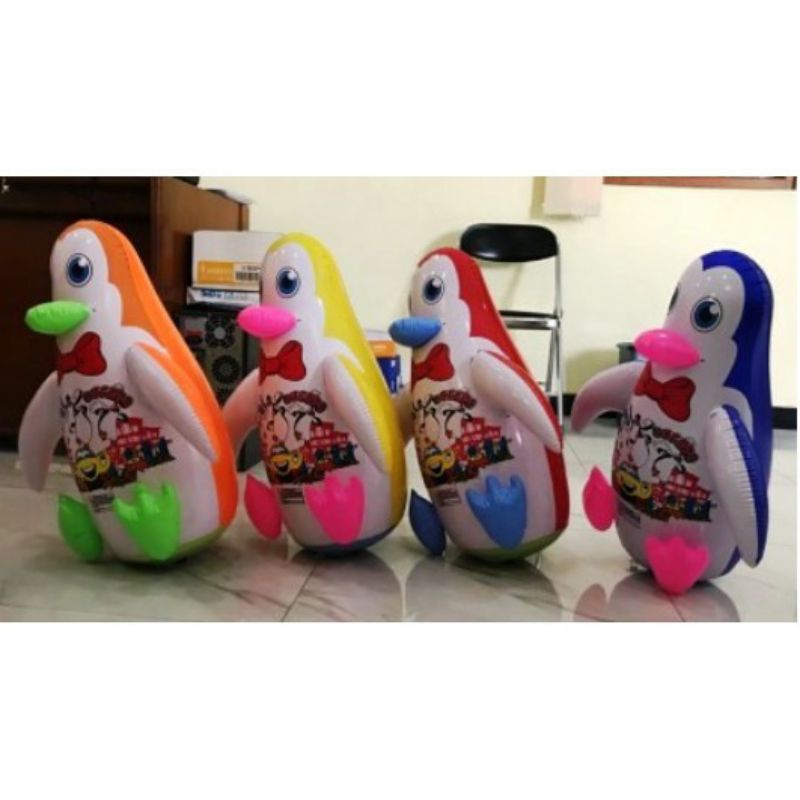 Búp Bê Chim Cánh Cụt Trong Bong Bóng Dễ Thương