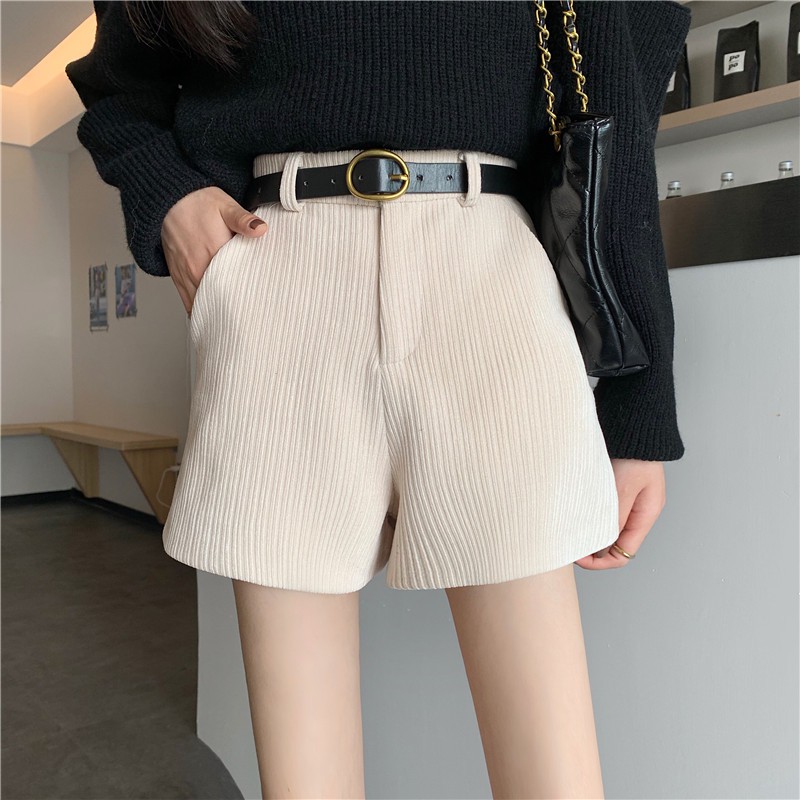 Quần short nữ cạp cao, quần short vải nhung kèm đai siêu xinh | BigBuy360 - bigbuy360.vn
