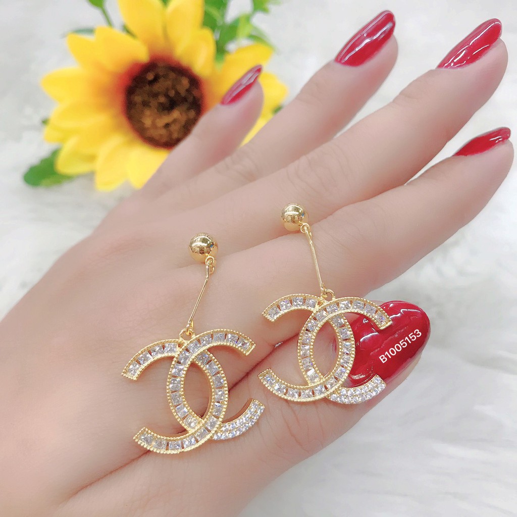 Bông tai nữ đính đá trắng UHA , chuôi cài chắc chắn, kiểu dáng hiện đại, thu hút, sang trọng
