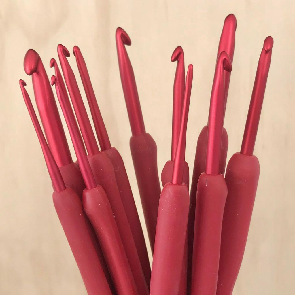 Kim móc tulip đỏ