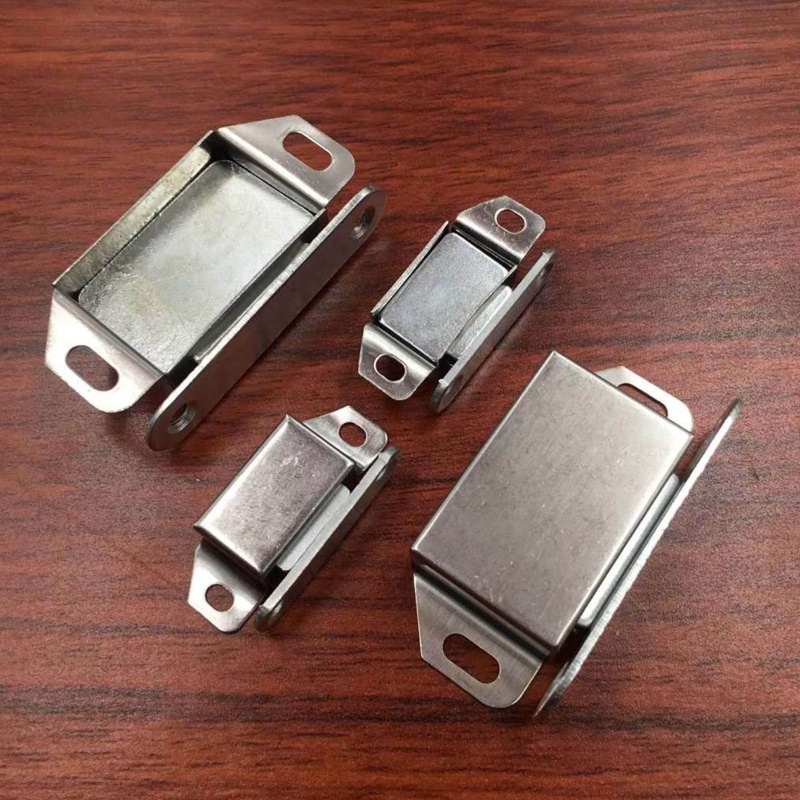 Chốt Chặn Cửa Nam Châm Tiện Dụng Cho Tủ Quần Áo