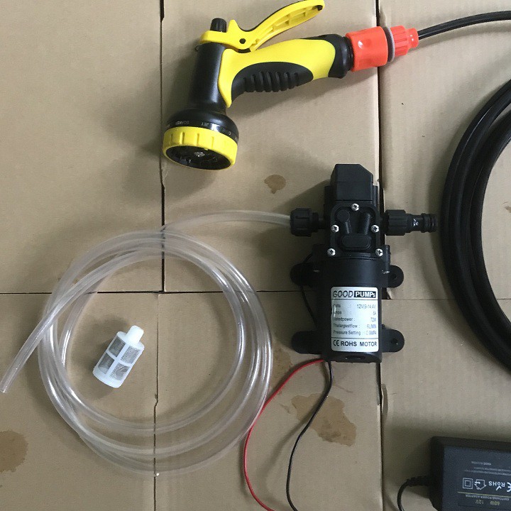 Máy rửa xe máy - máy tưới lan,tưới cây 12v kèm đổi nguồn