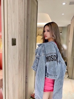 Áo bò moschino