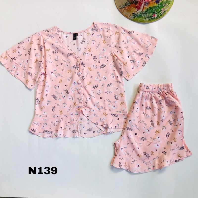 [Mã FAGREEN245 giảm 10% tối đa 30K đơn 99K] Đồ Bộ Nữ Tole Lanh Quần Ngắn Nút Bọc VNXK [Set Trang Phục]