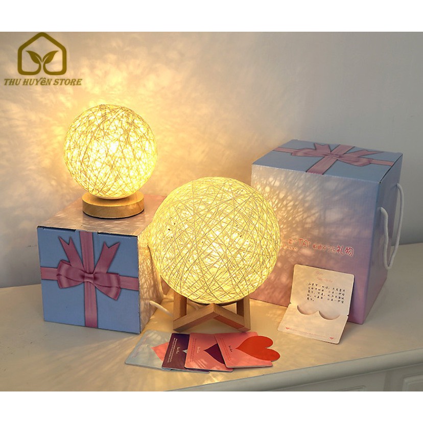 💫𝑺𝒊𝒆̂𝒖 𝑺𝒂𝒍𝒆💫 Đèn Ngủ Để Bàn Trang Trí Hình Quả Cầu Mây Sạc USB Thiết Kế Sáng Tạo