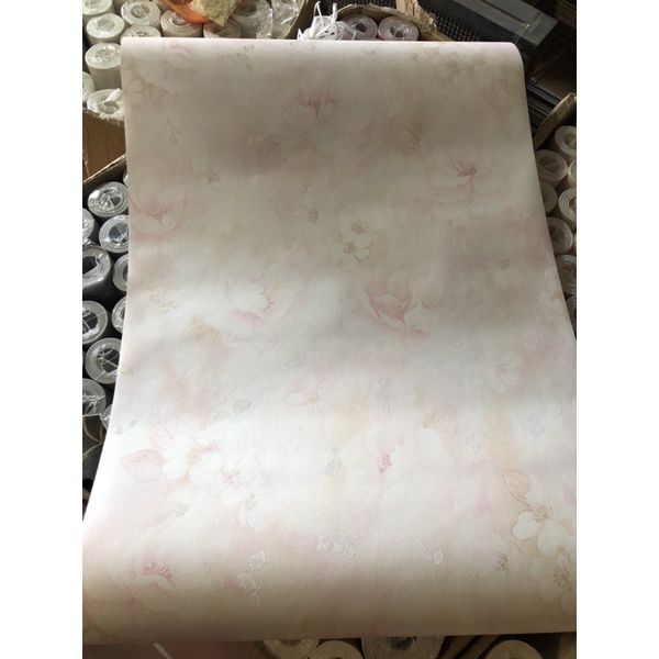 Giấy dán tường thô lụa khổ 53cm*10 mét hoa văn in nổi  ,dán bằng keo dễ thi công,bên ngoài giấy đẹp hơn hình mẫu