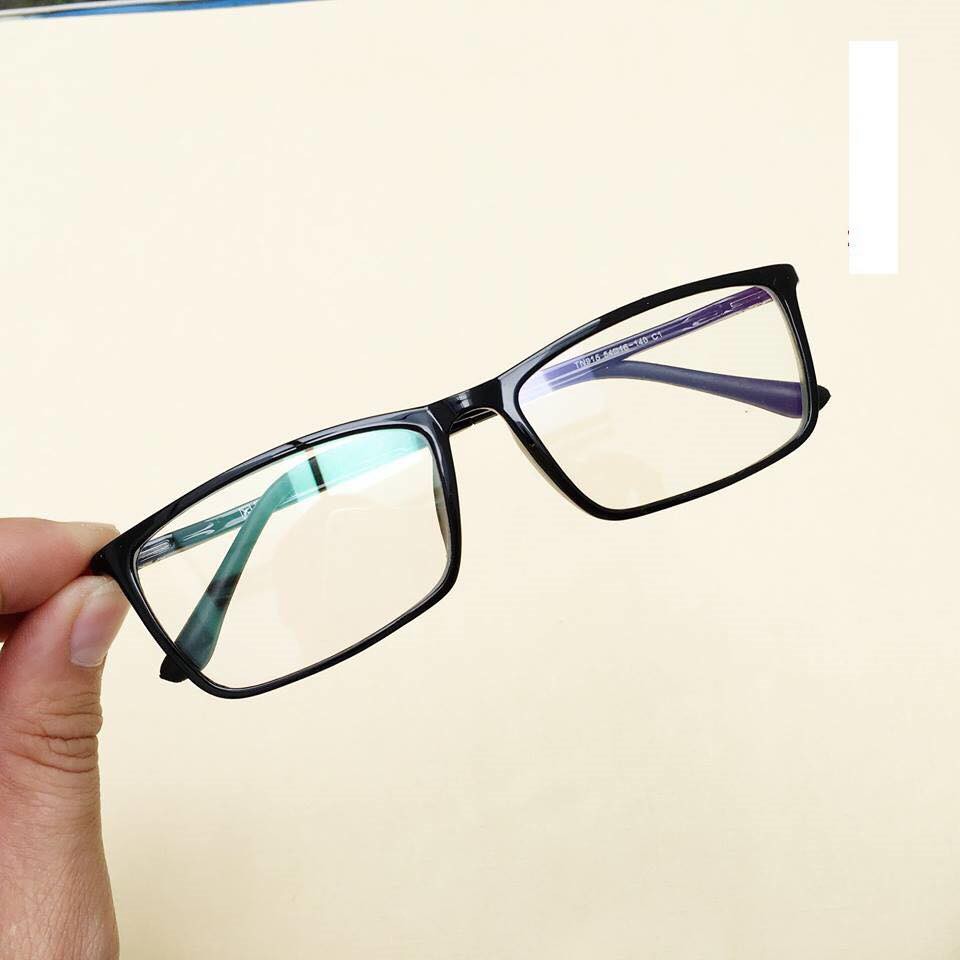 Kính cận dẻo có độ cắt theo yêu cầu | BigBuy360 - bigbuy360.vn