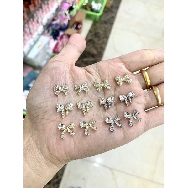 charm nơ cao cấp