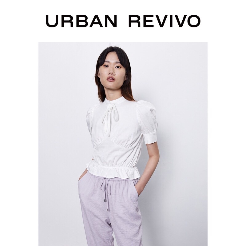Áo trắng kiểu Urban Revivo