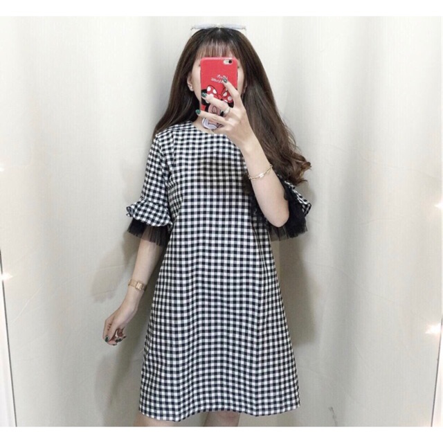 Đầm suông tay loe phối ren